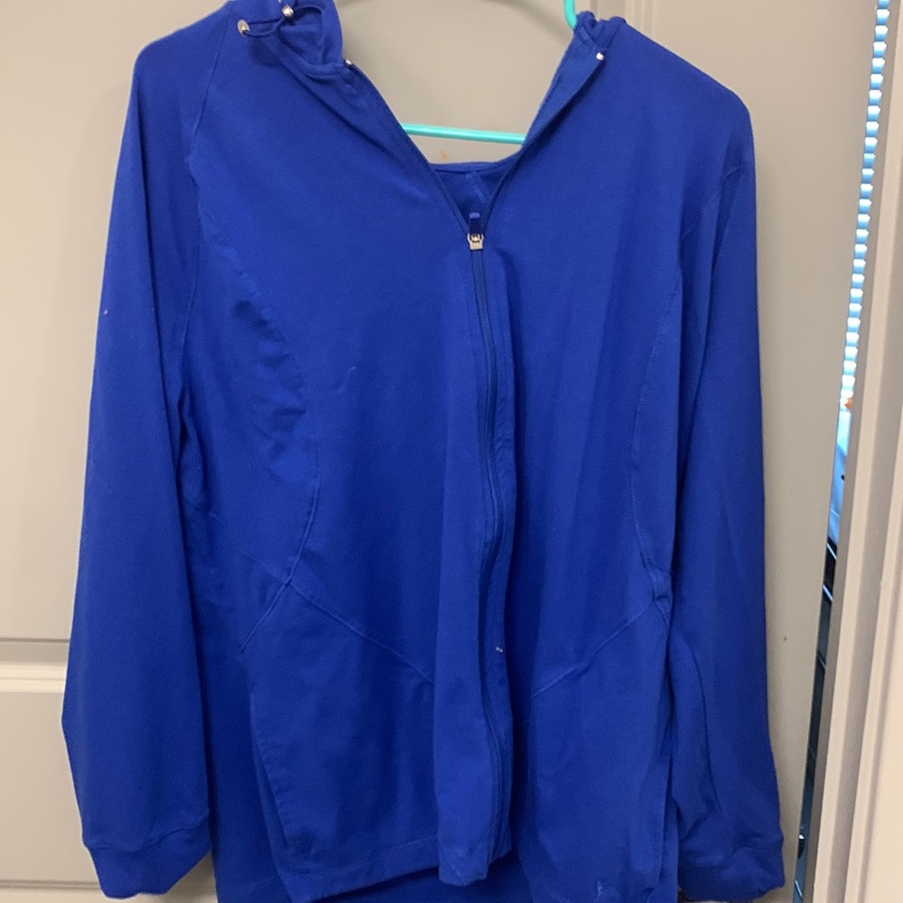 Like new, women’s Danskin blue jacket, 2X (18-20)